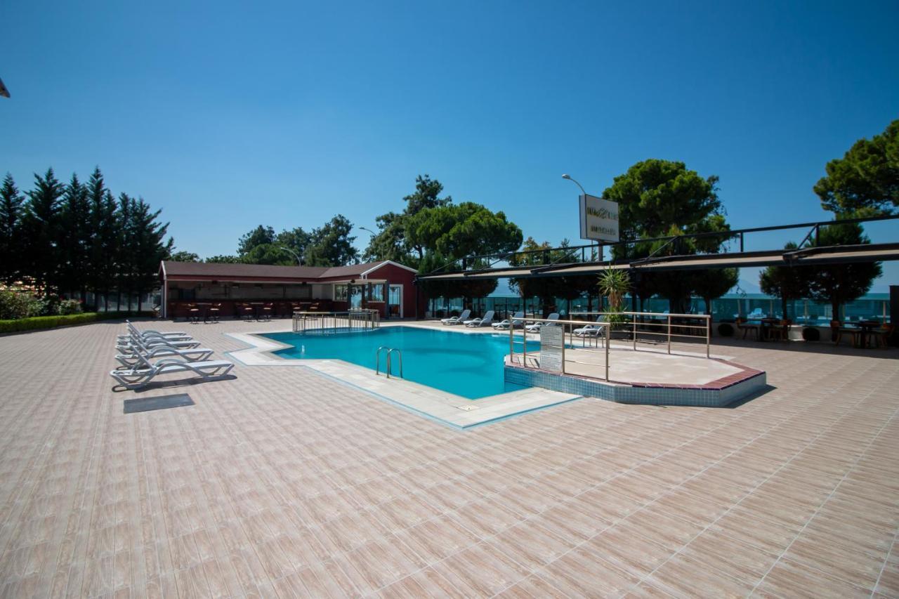 Lake Life Hotel Iznik Exterior photo