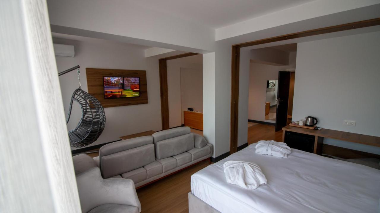 Lake Life Hotel Iznik Exterior photo